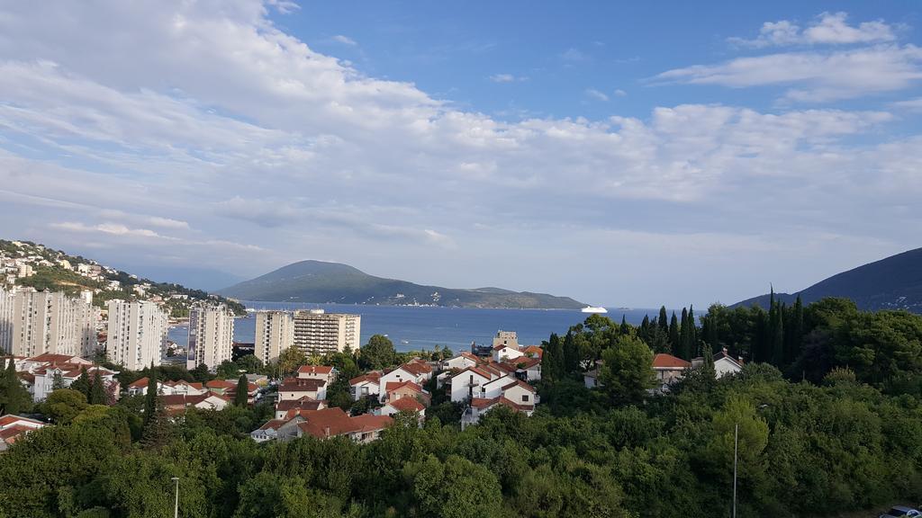Apartments La Dolce Vita Herceg Novi Eksteriør billede