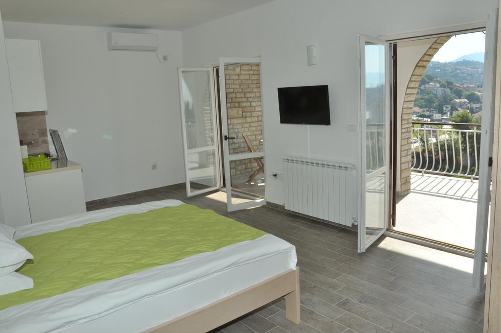 Apartments La Dolce Vita Herceg Novi Eksteriør billede